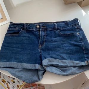 Old Navy Boyfriend Jean Shorts Size 8 Regular